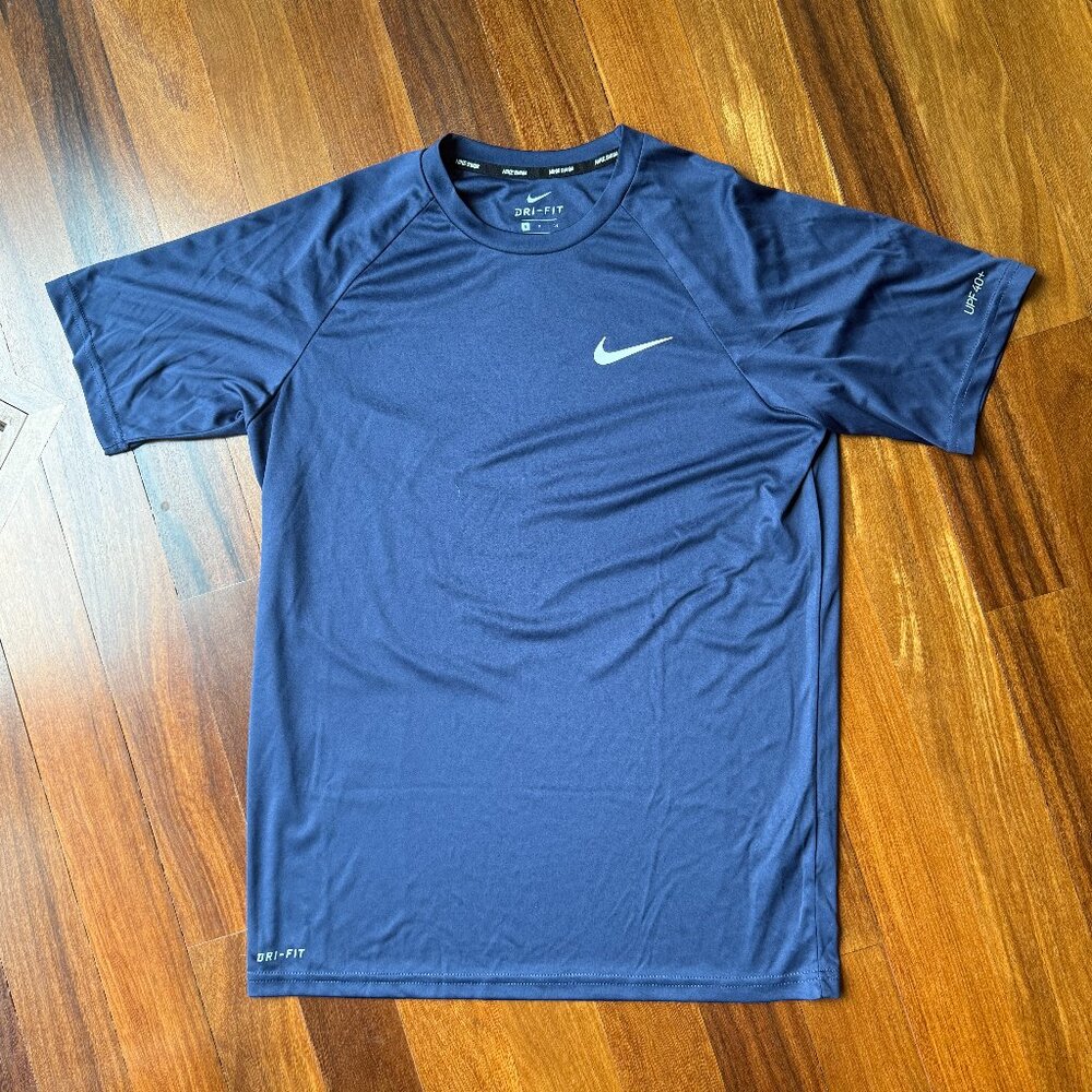 Nike Blue Sz S DRI-FIT Short Sleeve Rash guard Shirt